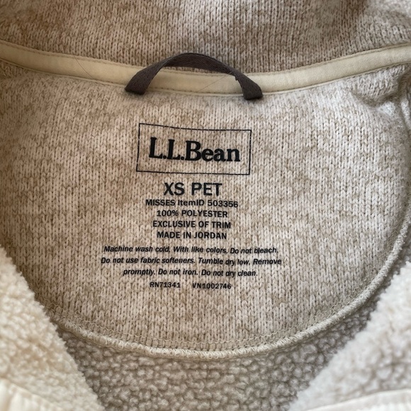 Women's L.L.Bean Sweater Fleece Pullover - Picture 4 of 6